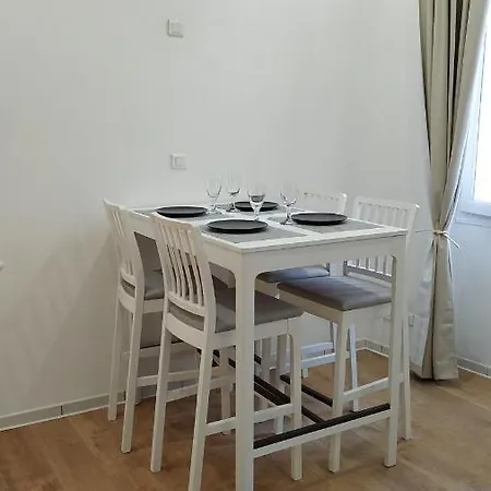 T1 Bis Neuf Climatisé équipé #1 Appartement *