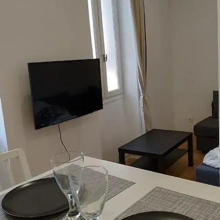 T1 Bis Neuf Climatisé équipé #1 *